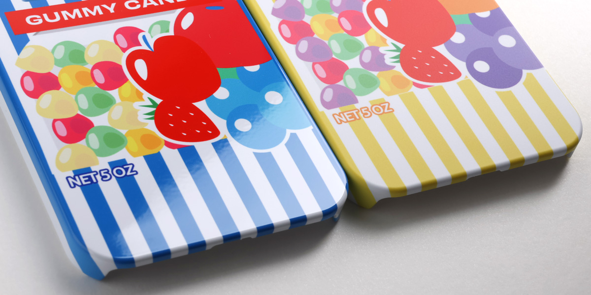 軽いのにスマホをしっかり保護!落ち着きのあるマットタイプ